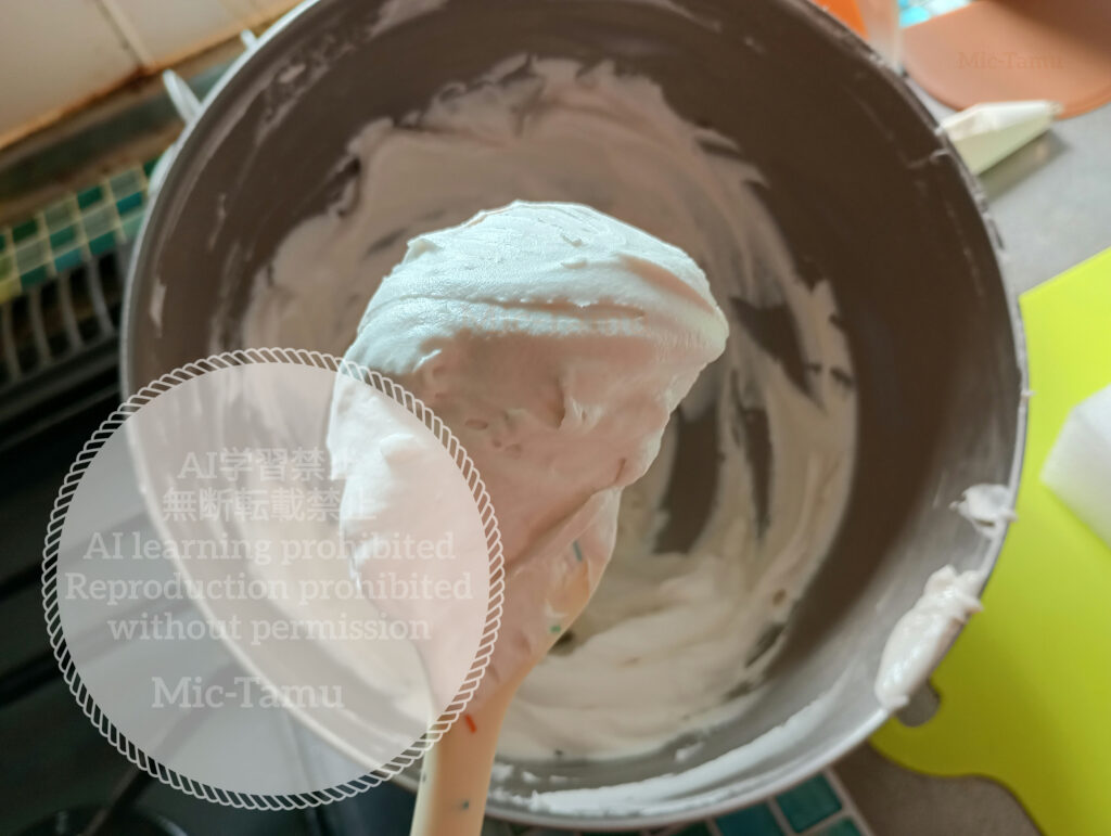 森永ホイッピーで作った生クリーム

